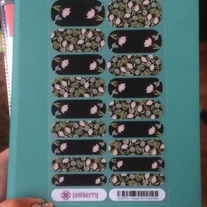 Jamberry-Happily Humming